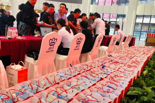 新商貿(mào) 新平臺(tái) 新機(jī)遇 日用百貨行業(yè)開啟岳塘國(guó)際商貿(mào)城新篇章